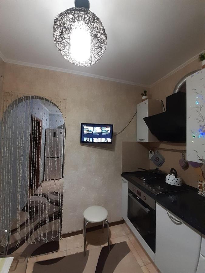Двокімнатна Shepetovka Exterior foto